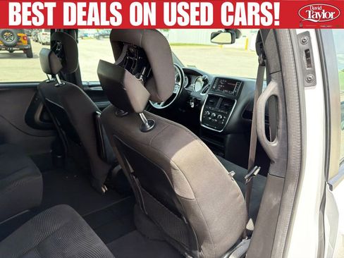 Used 2020 Dodge Grand Caravan SE FWD image 37