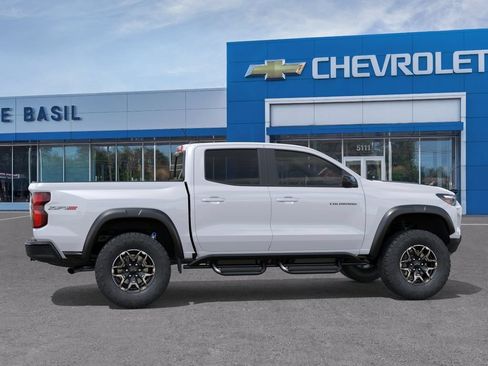 New 2026 Chevrolet Colorado ZR2 w/ Technology Package AWD/4WD image 5