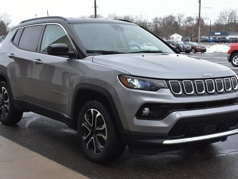 Used 2022 Jeep Compass Limited image 7