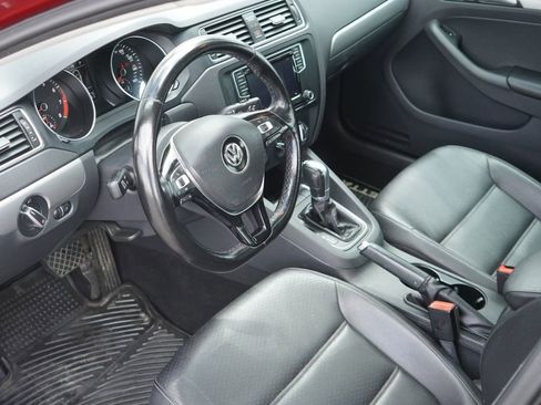 Used 2017 Volkswagen Jetta SE FWD image 12