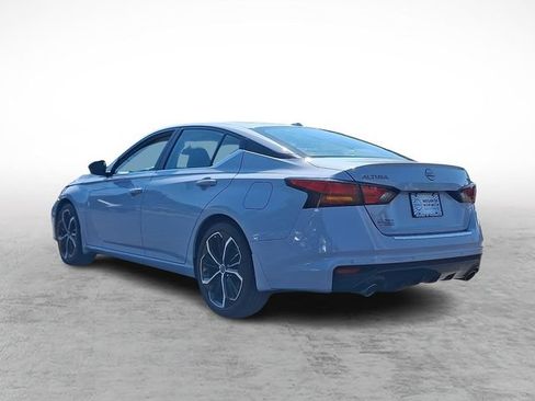 Used 2023 Nissan Altima 2.5 SR FWD image 4