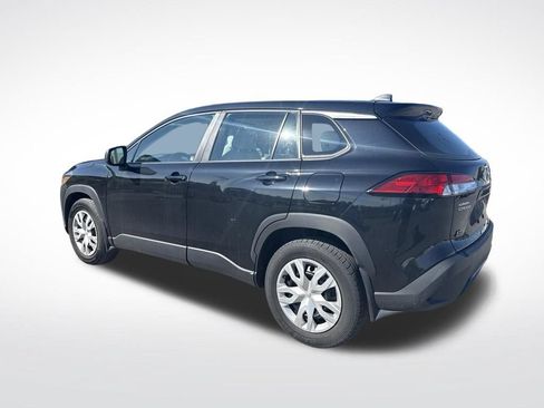 Used 2023 Toyota Corolla Cross L AWD/4WD image 3