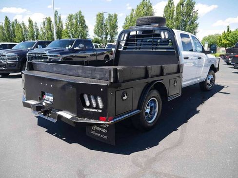Used 2023 RAM 3500 Tradesman w/ Chrome Appearance Group AWD/4WD image 13