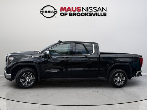 Used 2026 GMC Sierra 1500 SLT AWD/4WD image 4