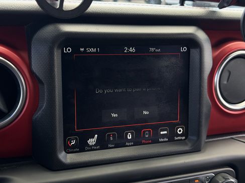 Used 2020 Jeep Wrangler Unlimited Rubicon AWD/4WD image 25