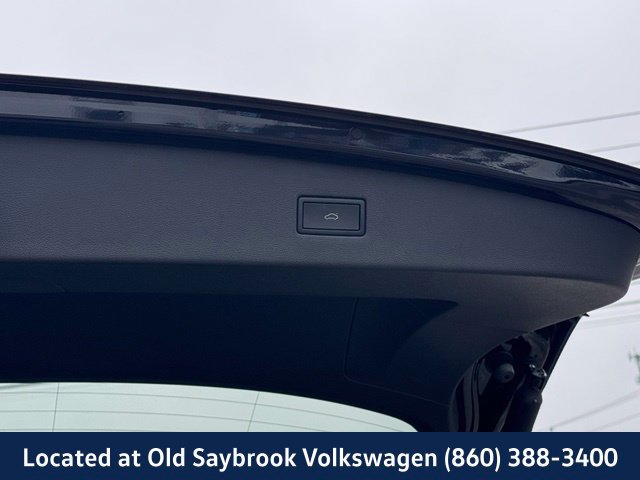 Certified 2024 Volkswagen Tiguan SE R-Line AWD/4WD image 22