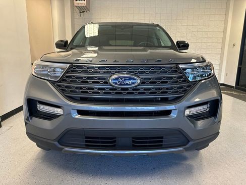 Used 2023 Ford Explorer XLT w/ Equipment Group 202A AWD/4WD image 33