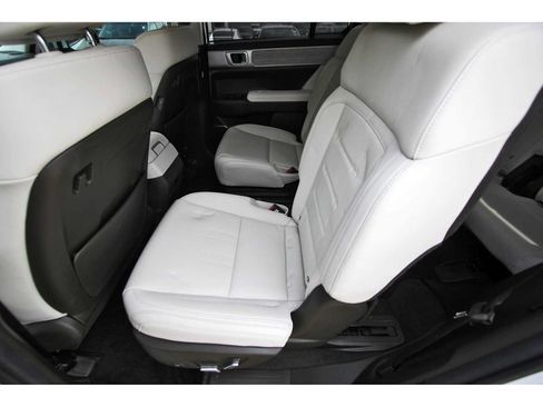 Used 2025 Hyundai Santa Fe Calligraphy FWD image 12