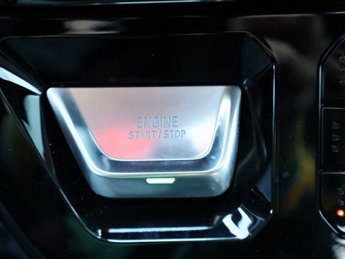 Used 2024 GMC Sierra 3500 AT4 w/ AT4 Preferred Package image 23