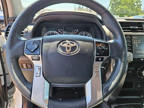 Used 2022 Toyota 4Runner TRD Sport w/ Technology Package AWD/4WD image 30