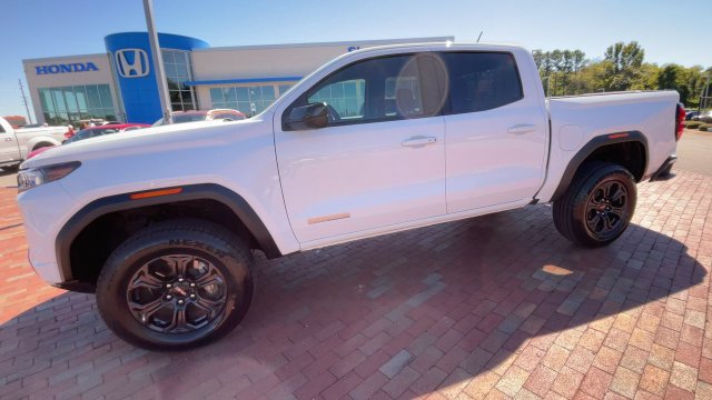 Used 2024 GMC Canyon Elevation w/ Convenience Package RWD image 6