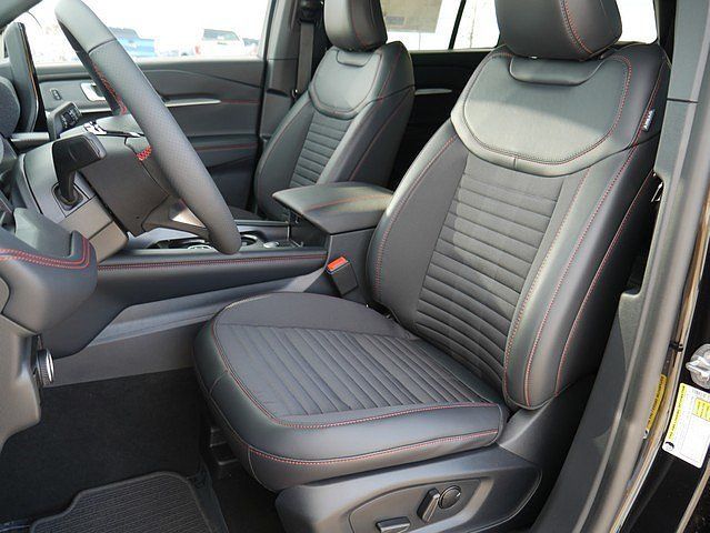 New 2026 Ford Explorer ST-Line w/ ST-Line Street Pack AWD/4WD image 13