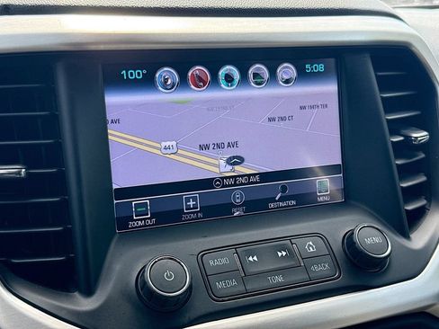 Used 2019 GMC Acadia SLT FWD image 13