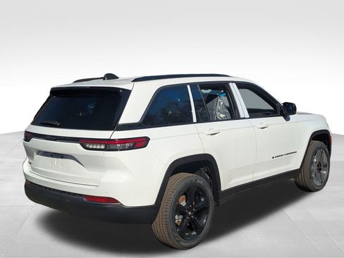 New 2026 Jeep Grand Cherokee Limited image 3