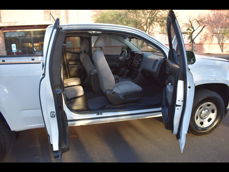 Used 2020 Chevrolet Colorado W/T w/ WT Convenience Package RWD image 31