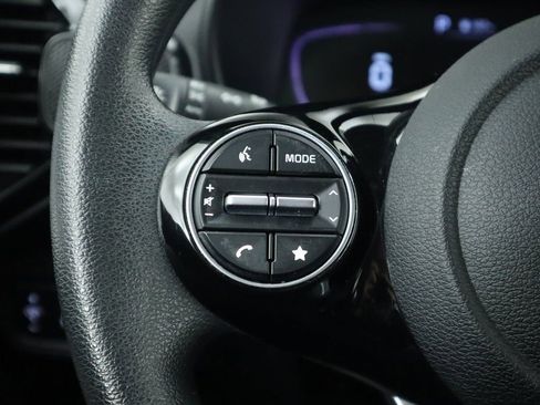 Used 2023 Kia Soul S image 11