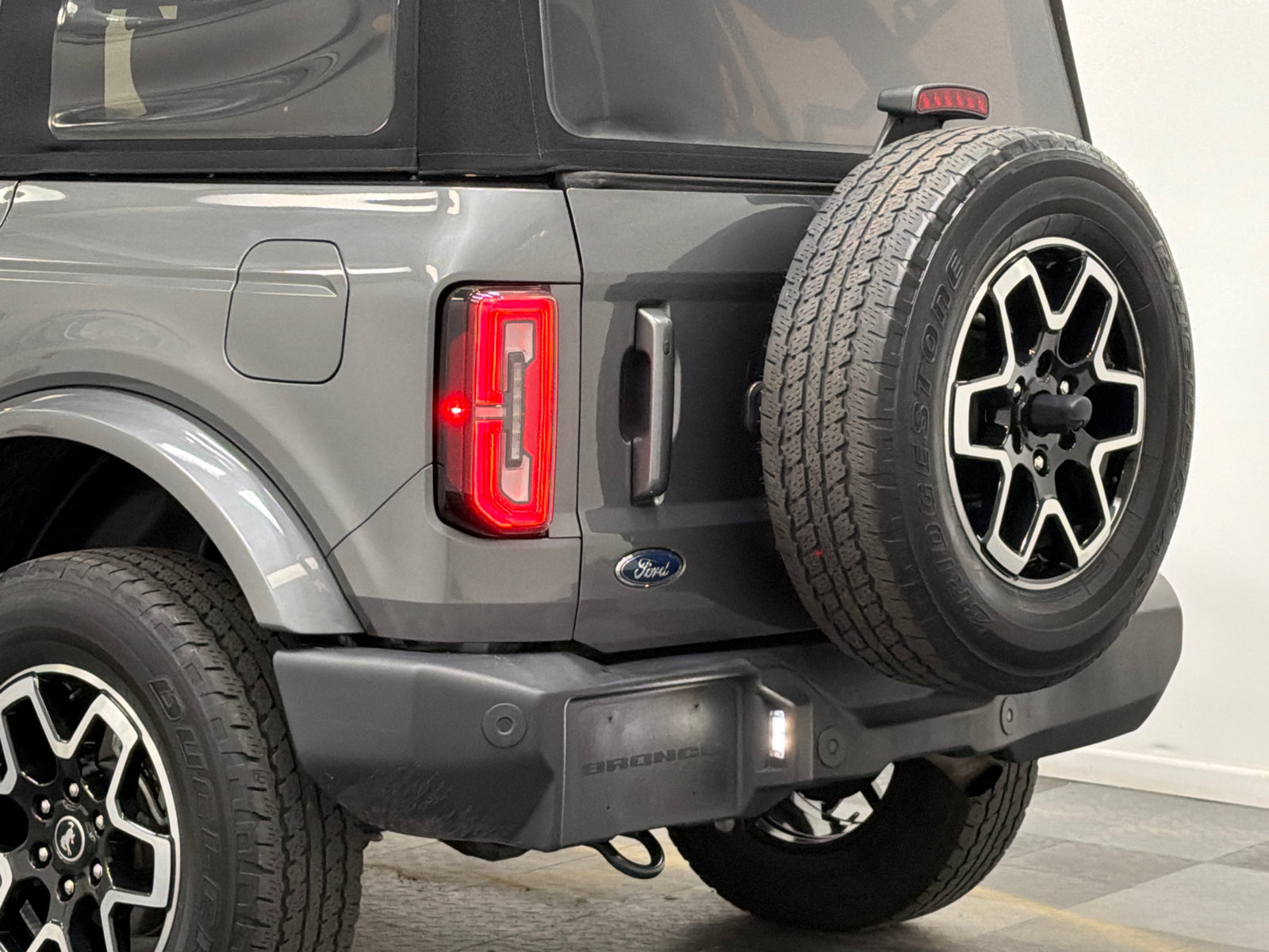 Used 2022 Ford Bronco Outer Banks AWD/4WD image 7