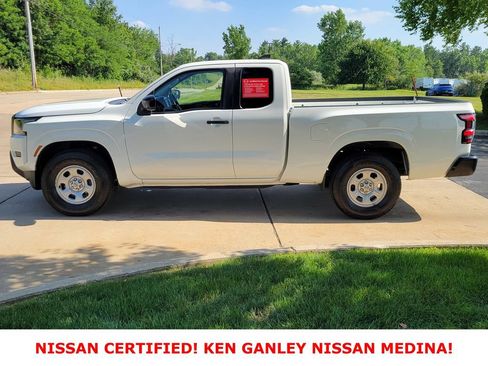Used 2022 Nissan Frontier S RWD image 7