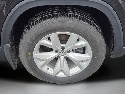 Used 2019 Volkswagen Atlas S image 26