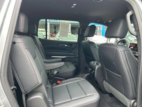 Used 2025 Chevrolet Traverse Z71 w/ Driver Confidence Package AWD/4WD image 32