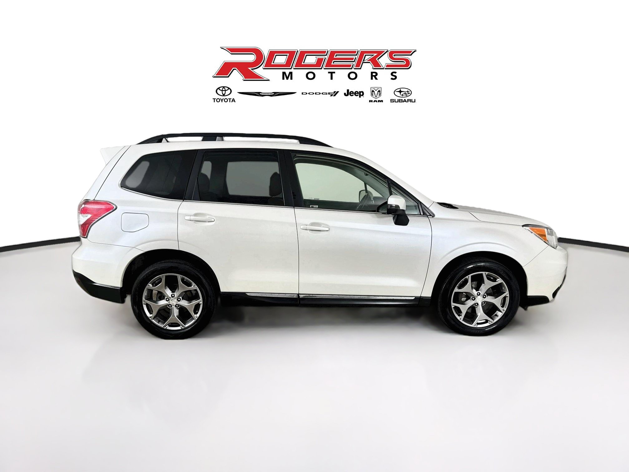 Used 2015 Subaru Forester 2.5i Touring AWD/4WD image 9