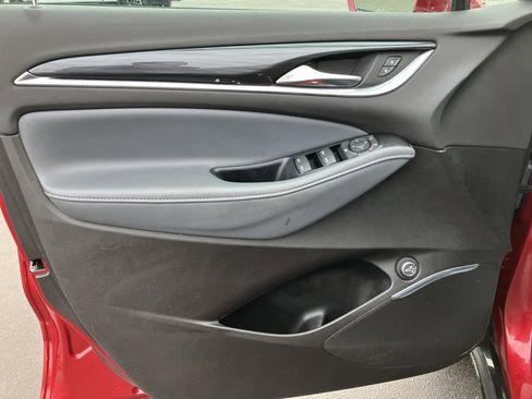 Used 2019 Buick Enclave Essence image 14