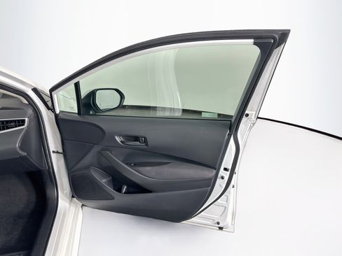 Used 2024 Toyota Corolla LE FWD image 29