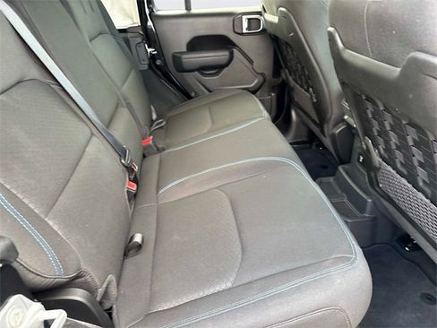Used 2022 Jeep Wrangler Unlimited Rubicon 4xe image 21