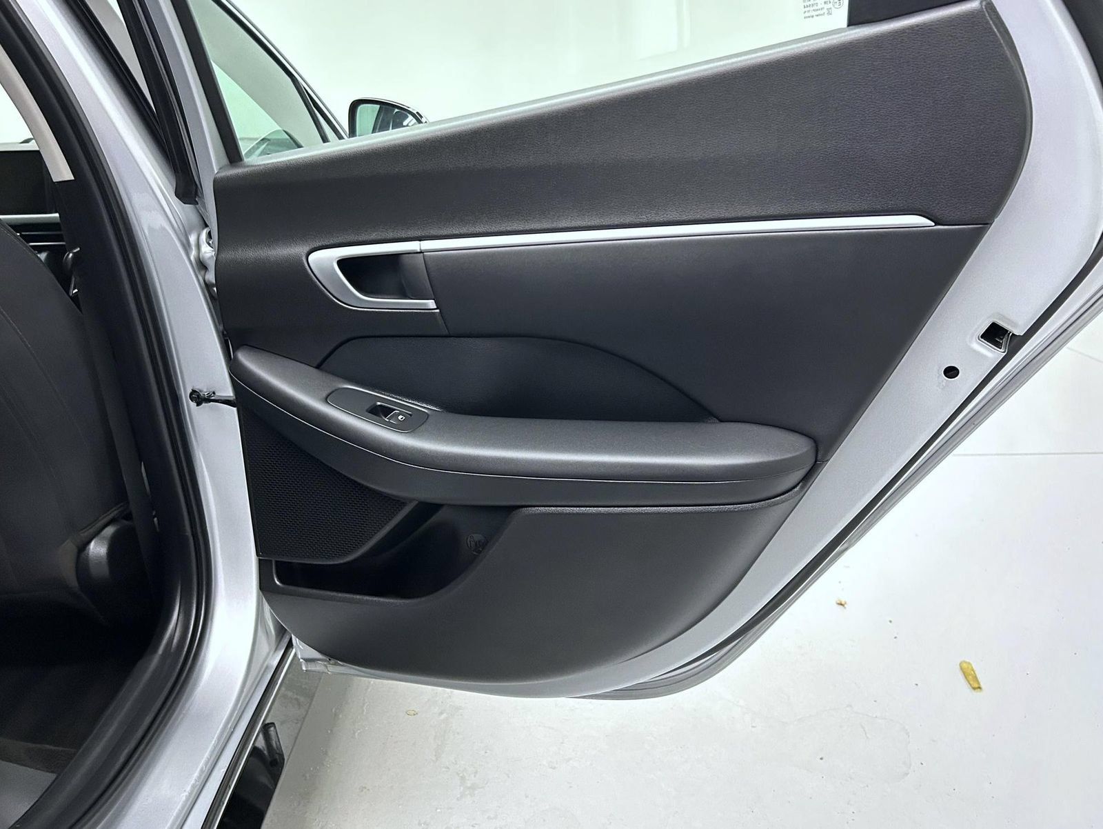 Used 2025 Hyundai Sonata SEL FWD image 17