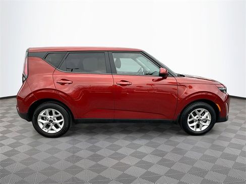Used 2023 Kia Soul LX w/ Option Group 015 image 8