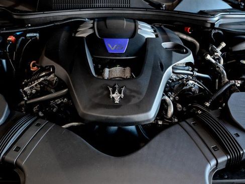 Used 2022 Maserati Ghibli Modena Q4 image 47