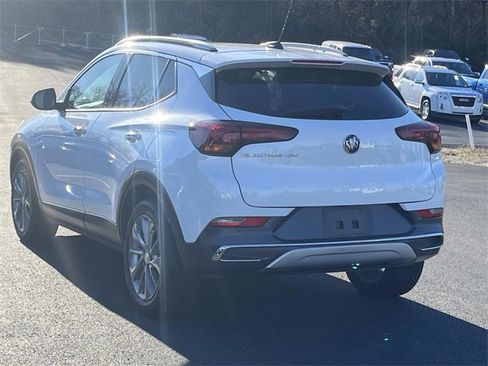 Used 2021 Buick Encore GX Essence w/ Experience Buick Package image 7