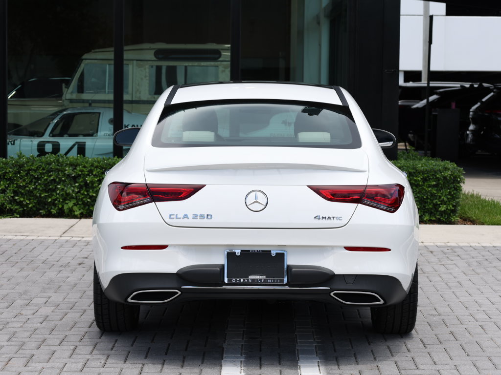 Used 2023 Mercedes-Benz CLA 250 4MATIC w/ Premium Package image 6