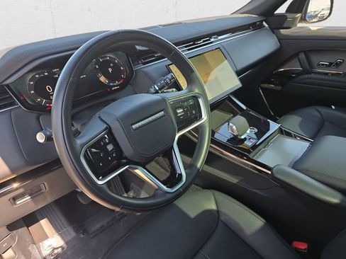 Used 2025 Land Rover Range Rover Sport SE AWD/4WD image 16