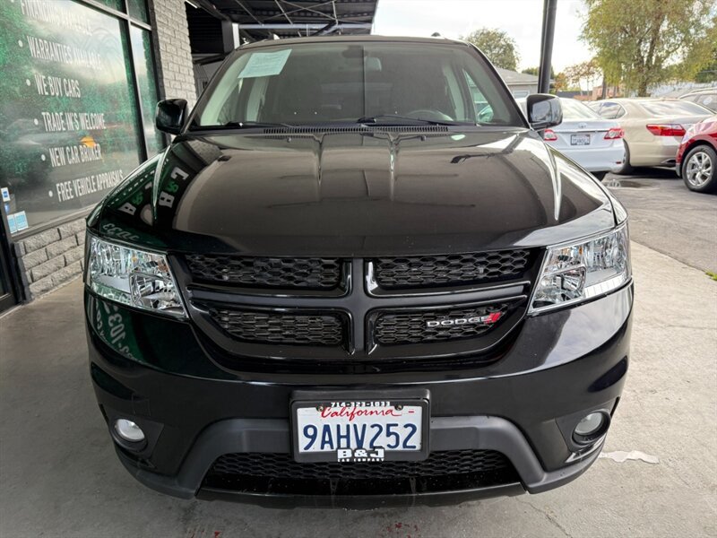 Used 2019 Dodge Journey SE w/ Premium Group FWD image 12