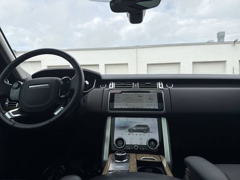 Used 2019 Land Rover Range Rover Supercharged AWD/4WD image 18