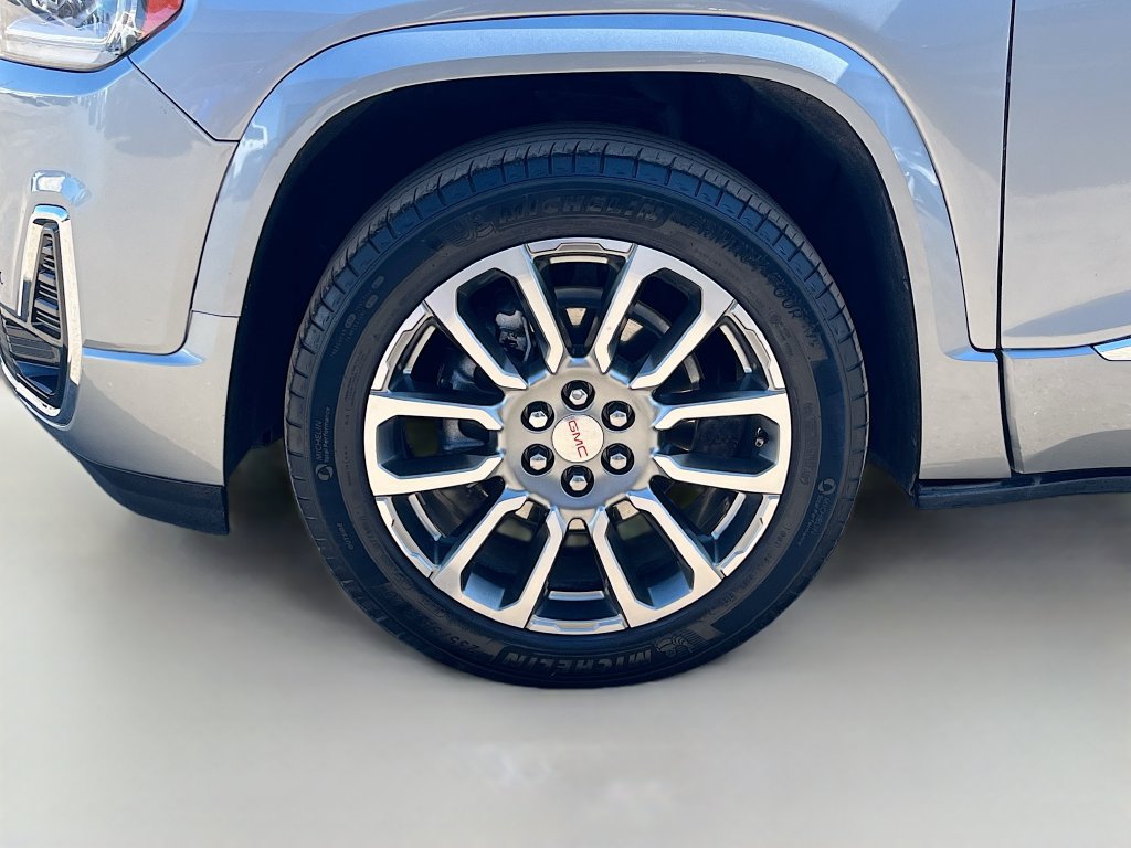 Used 2023 GMC Acadia Denali w/ Denali Ultimate Package FWD image 34