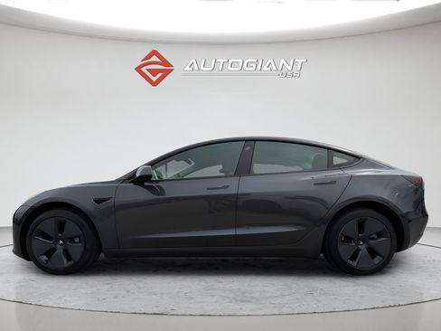 Used 2021 Tesla Model 3 Standard Range Plus RWD image 3