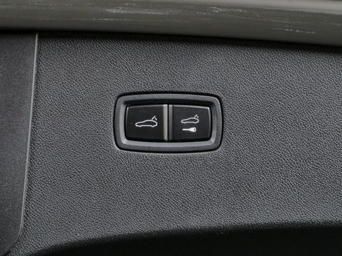 New 2026 Porsche Cayenne Coupe AWD/4WD image 34