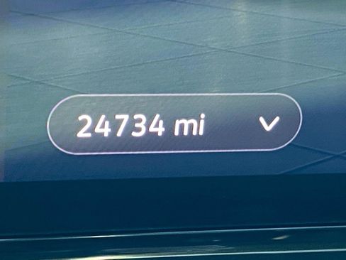 Used 2021 Volkswagen ID.4 Pro S w/ Gradient Package image 18