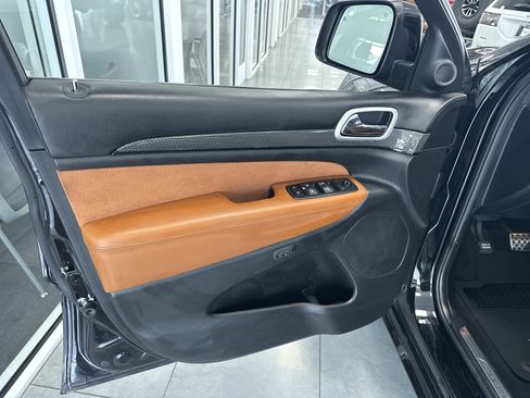 Used 2020 Jeep Grand Cherokee Trackhawk AWD/4WD image 12