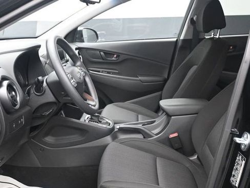 Used 2023 Hyundai Kona SEL AWD/4WD image 6