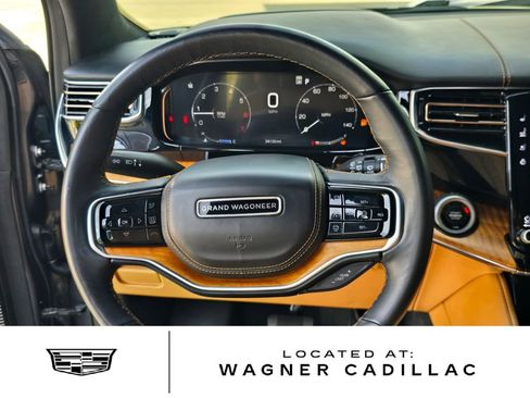 Used 2023 Jeep Grand Wagoneer Series III image 23