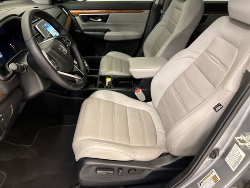 Used 2018 Honda CR-V Touring image 19