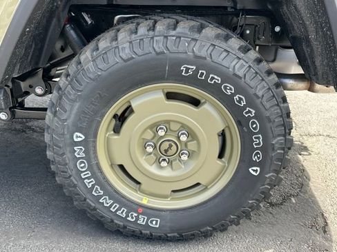 New 2026 Jeep Gladiator Sport image 25