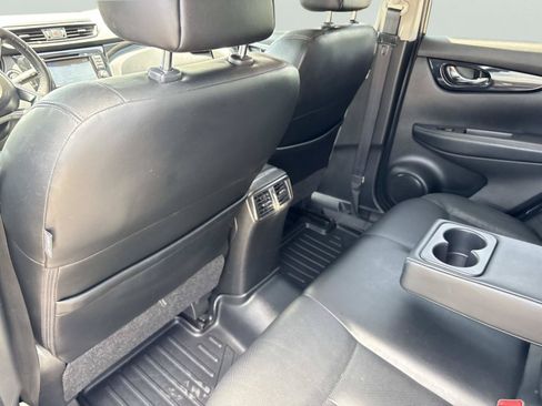 Used 2017 Nissan Rogue Sport SL FWD image 13