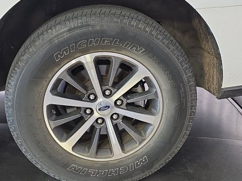 Used 2020 Ford Expedition XLT AWD/4WD image 12