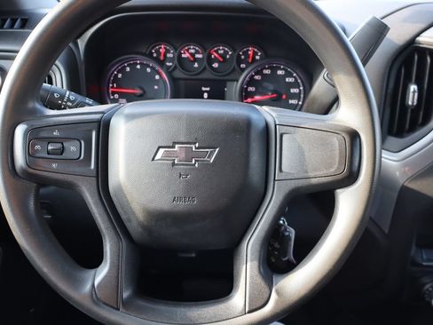 Used 2019 Chevrolet Silverado 1500 Custom Trail Boss w/ Custom Convenience Package AWD/4WD image 6