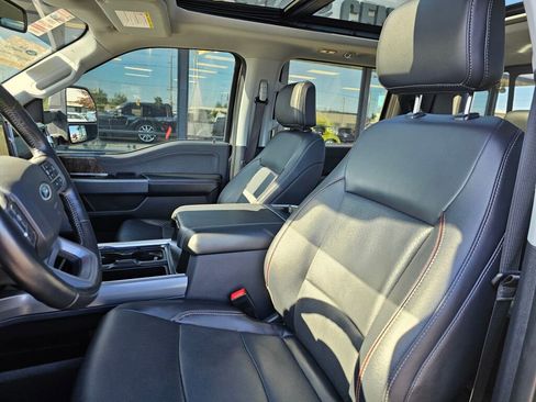 Certified 2023 Ford F450 Lariat w/ Camper Package image 17