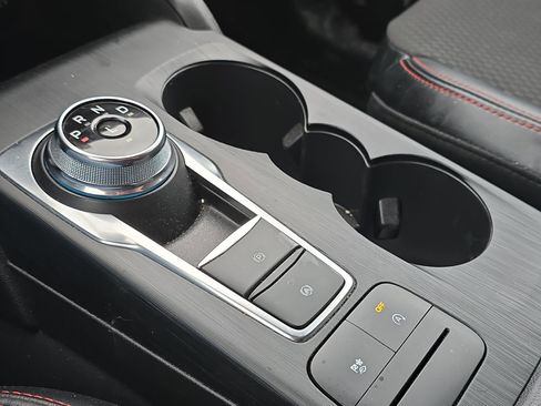 Used 2024 Ford Escape ST-Line image 19